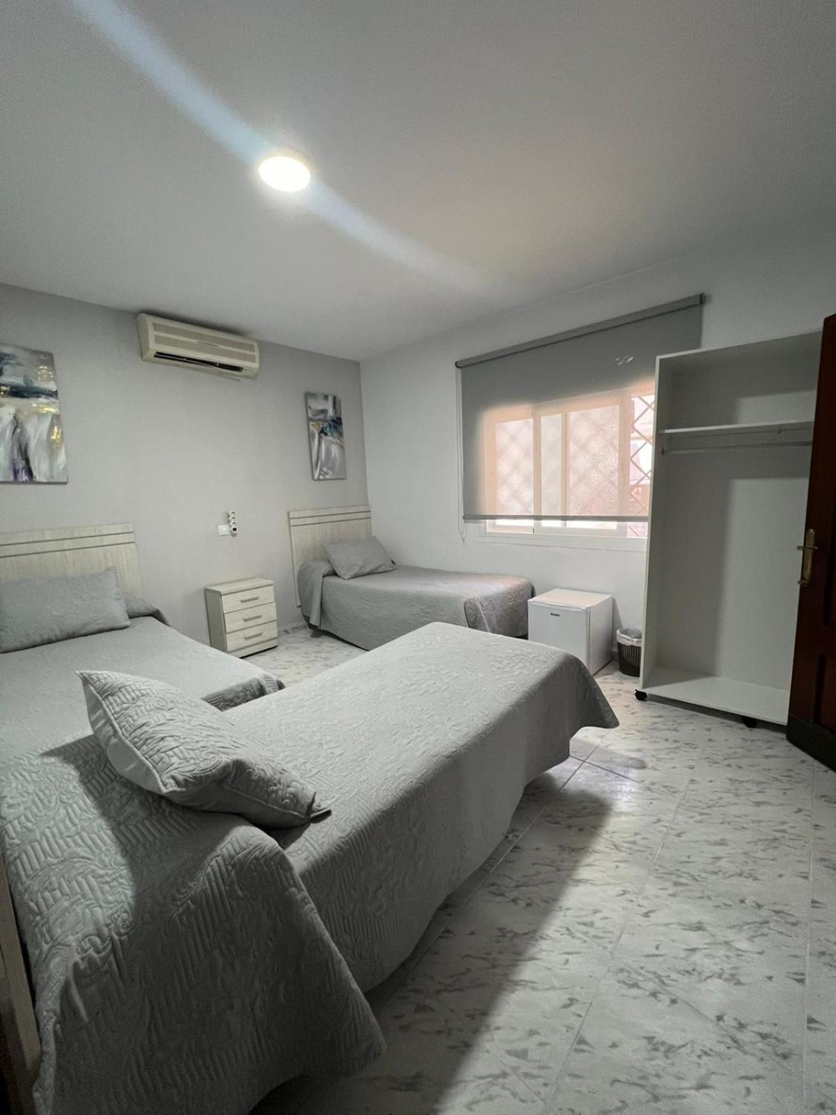 Triple Room Private Bathroom